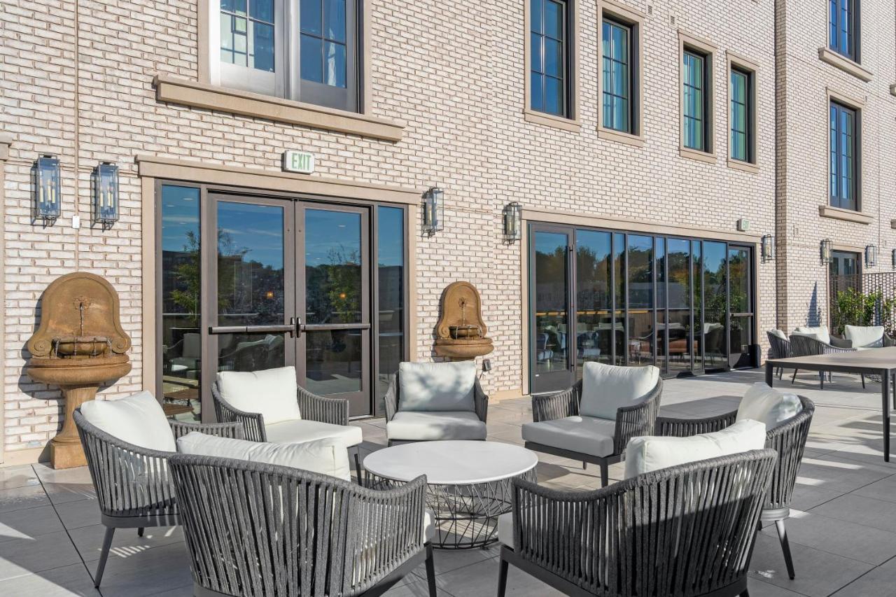 The Shepherd Hotel Downtown Клемсън Екстериор снимка