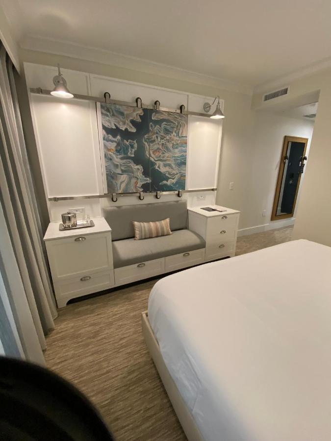 The Shepherd Hotel Downtown Клемсън Екстериор снимка